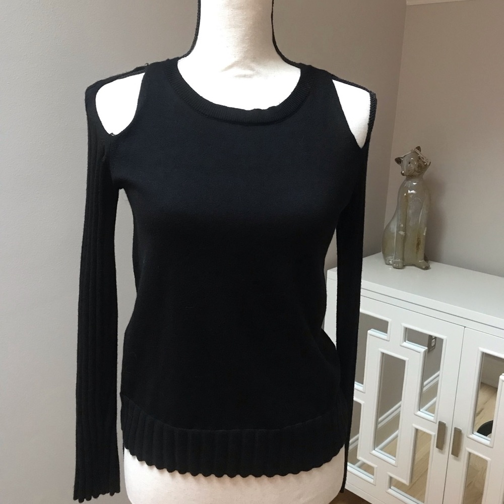 Black cold shoulder long sleeved sweater. Size XS